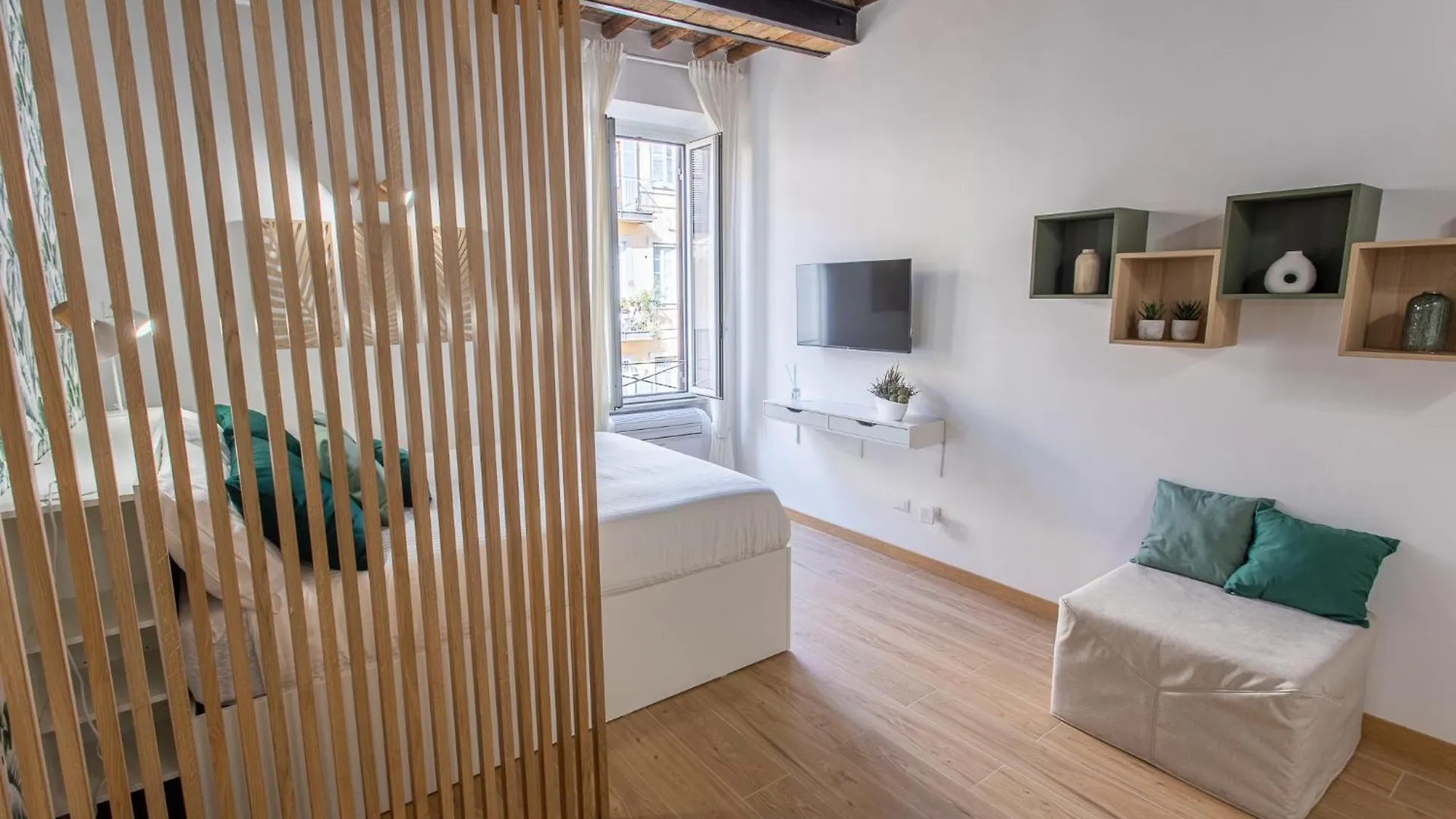 Charming Flat Rione Monti Apartment Rome Italy