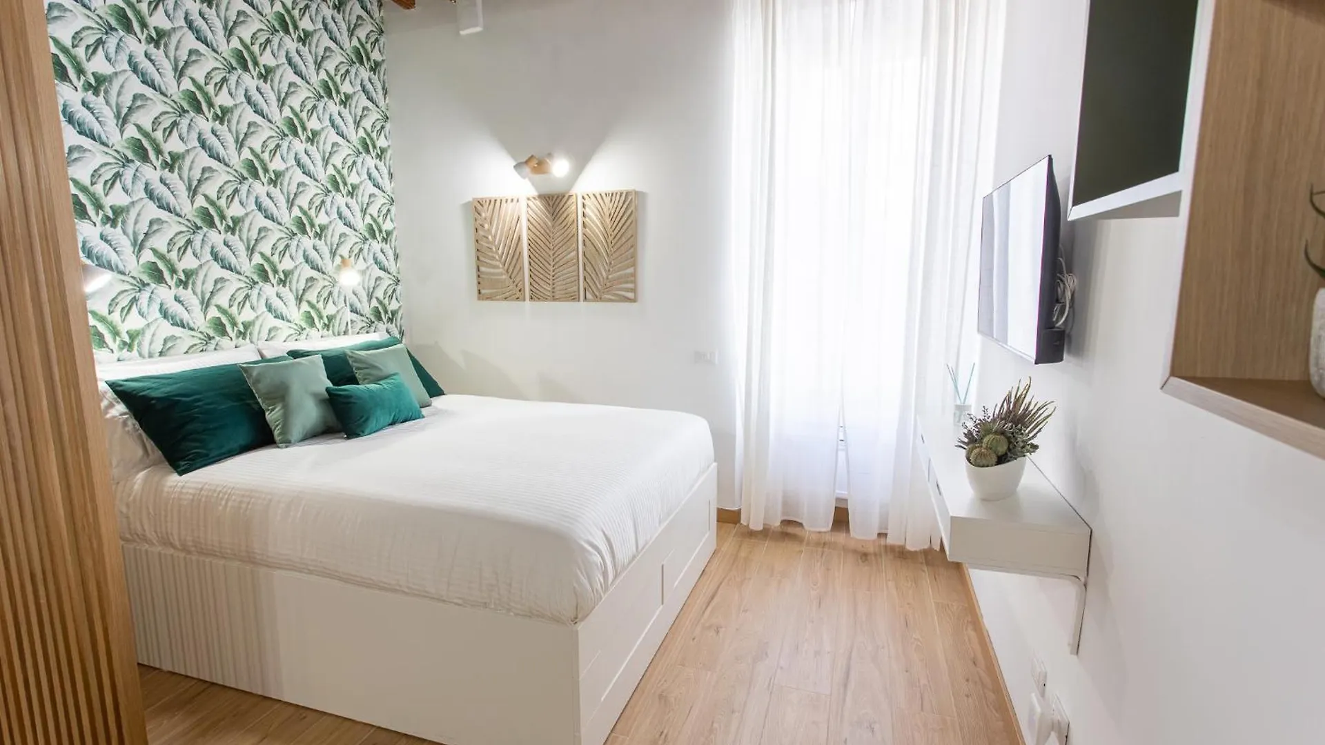 Charming Flat Rione Monti Apartment Rome Italy